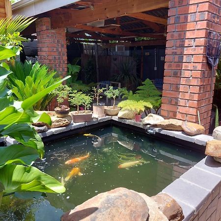 Villa Mariss Guesthouse Kraaifontein 外观 照片
