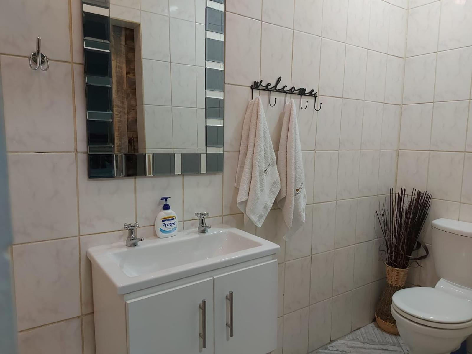 Villa Mariss Guesthouse Kraaifontein 外观 照片