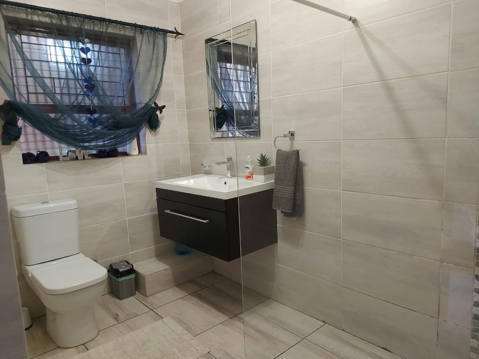 Villa Mariss Guesthouse Kraaifontein 外观 照片